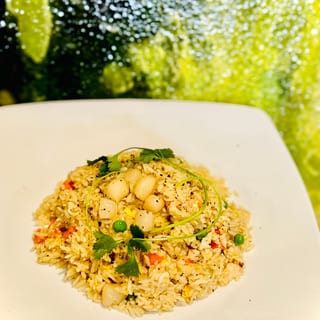 R6. SNOW CRAB AND SCALLOP FRIED RICE